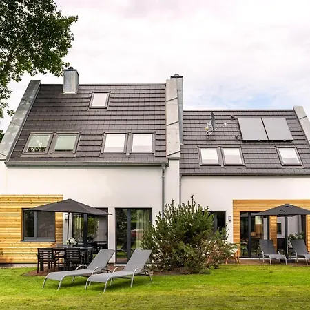 Holiday home Domizil Am Ostseewald - Haus Zaunwinde Zingst