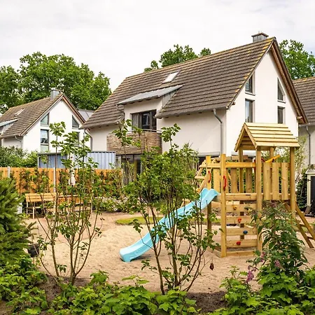 Domizil Am Ostseewald - Haus Zaunwinde * Zingst