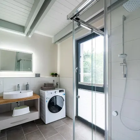 Holiday home Domizil Am Ostseewald - Haus Zaunwinde *