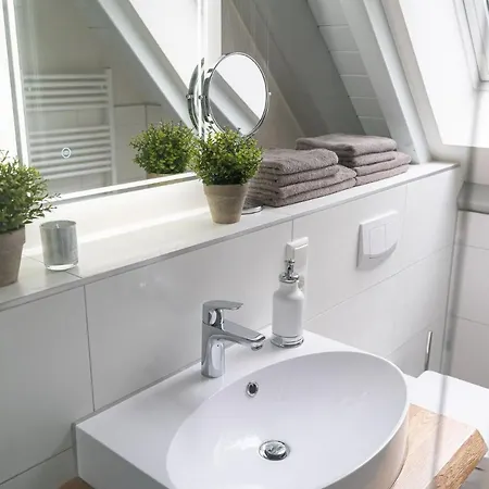 Domizil Am Ostseewald - Haus Zaunwinde * Zingst